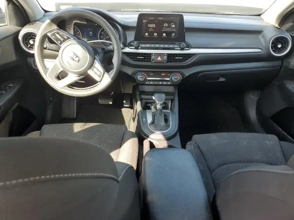 3KPF24AD3KE136789 2019 KIA FORTE - Image 8