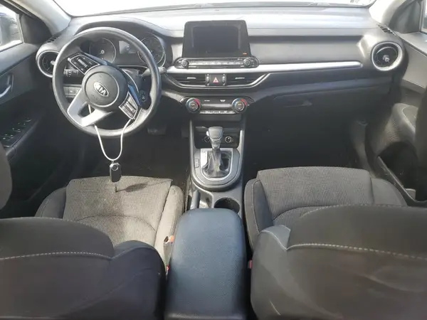 3KPF24AD3KE137019 2019 KIA FORTE - Image 8
