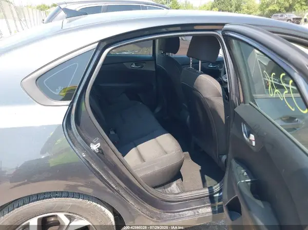 3KPF24AD3LE142738 2020 KIA FORTE - Image 8