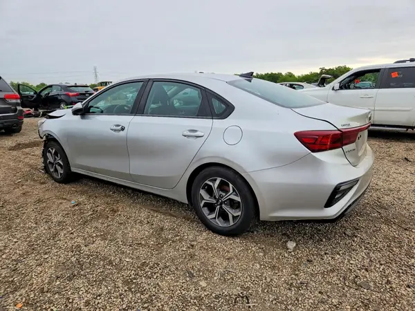 3KPF24AD3LE147745 2020 KIA FORTE - Image 2