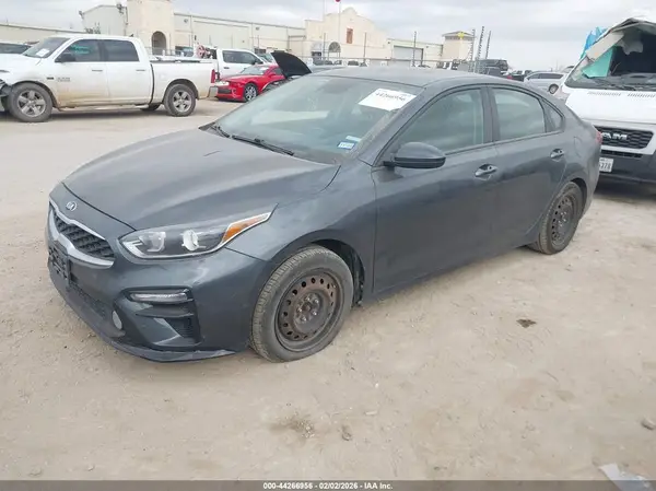 3KPF24AD3LE150502 2020 KIA FORTE - Image 2