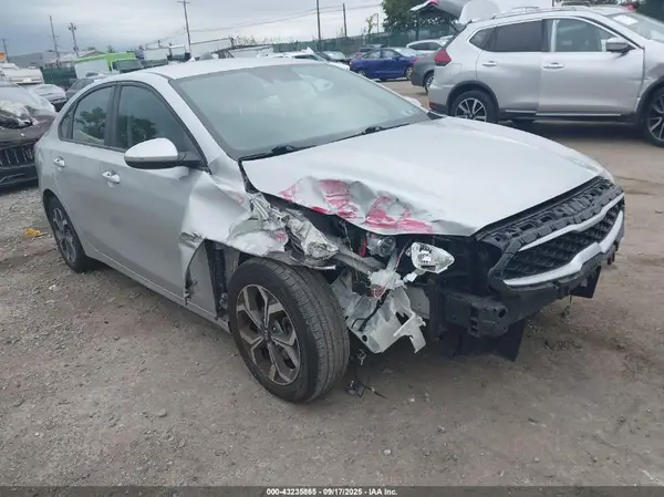 3KPF24AD3LE153884 2020 KIA FORTE - Image 1