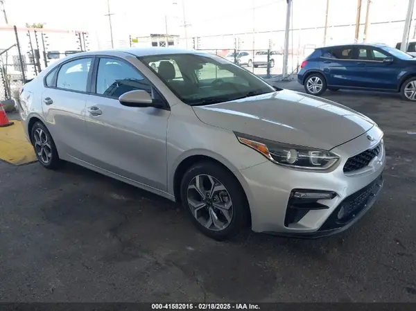 3KPF24AD3LE155831 2020 KIA FORTE - Image 1