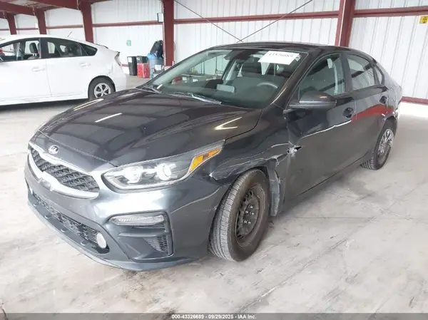 3KPF24AD3LE159572 2020 KIA FORTE - Image 2