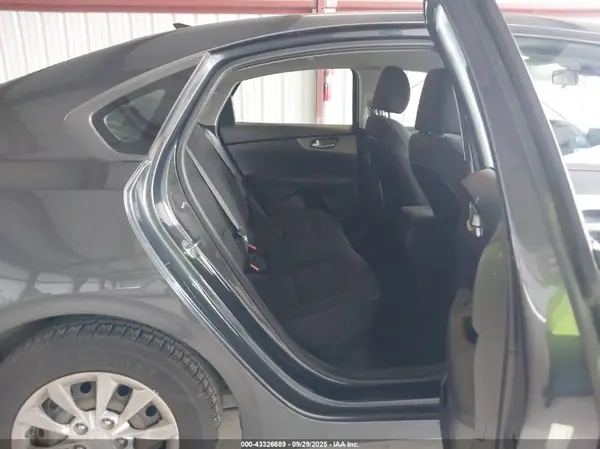 3KPF24AD3LE159572 2020 KIA FORTE - Image 8