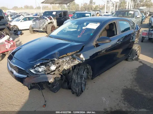 3KPF24AD3LE175299 2020 KIA FORTE - Image 2