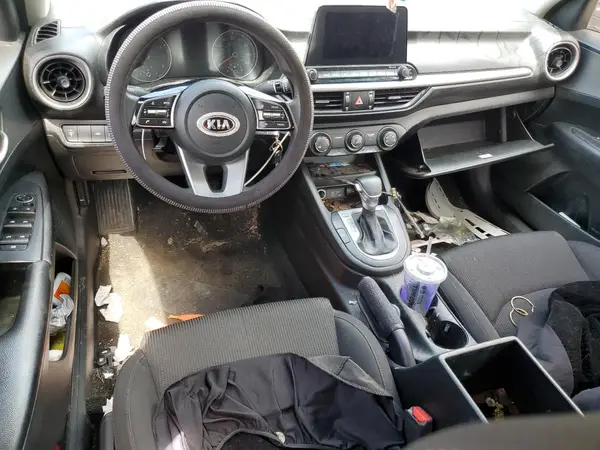 3KPF24AD3LE175884 2020 KIA FORTE - Image 8