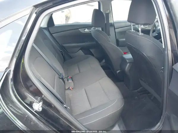 3KPF24AD3LE180504 2020 KIA FORTE - Image 8