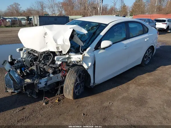 3KPF24AD3LE182429 2020 KIA FORTE - Image 2
