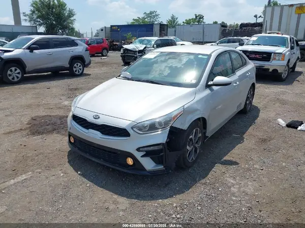 3KPF24AD3LE183144 2020 KIA FORTE - Image 2
