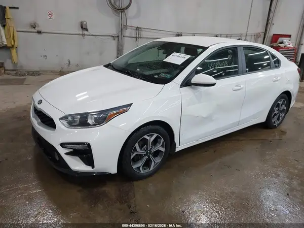 3KPF24AD3LE184150 2020 KIA FORTE - Image 2