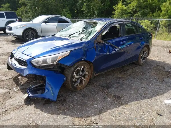 3KPF24AD3LE186772 2020 KIA FORTE - Image 2