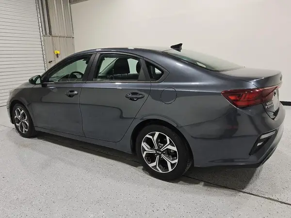 3KPF24AD3LE192233 2020 KIA FORTE - Image 2