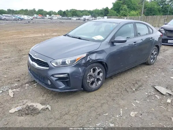 3KPF24AD3LE194807 2020 KIA FORTE - Image 2