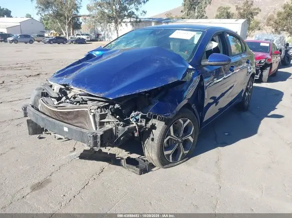 3KPF24AD3LE197139 2020 KIA FORTE - Image 2
