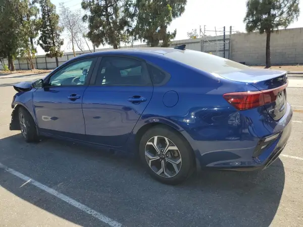 3KPF24AD3LE205093 2020 KIA FORTE - Image 2