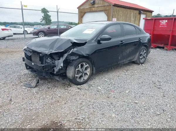 3KPF24AD3LE210522 2020 KIA FORTE - Image 2