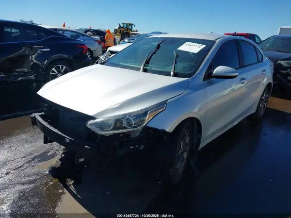 3KPF24AD3LE213386 2020 KIA FORTE - Image 2