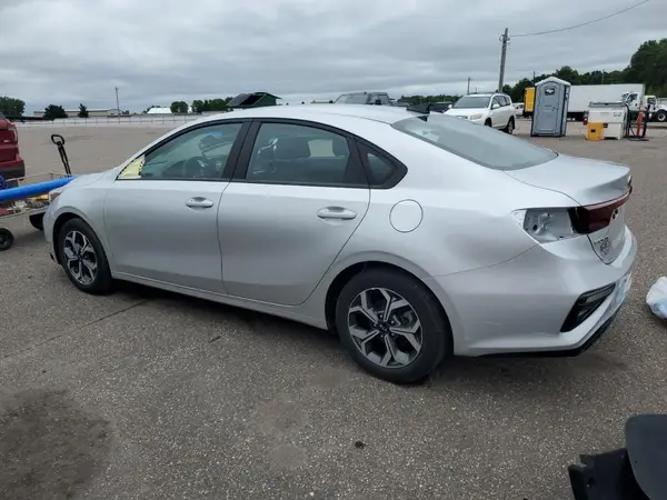 3KPF24AD3LE213436 2020 KIA FORTE - Image 2