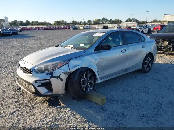 3KPF24AD3LE214490 2020 KIA FORTE - Image 2