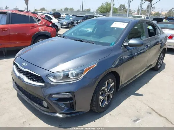 3KPF24AD3LE217504 2020 KIA FORTE - Image 2