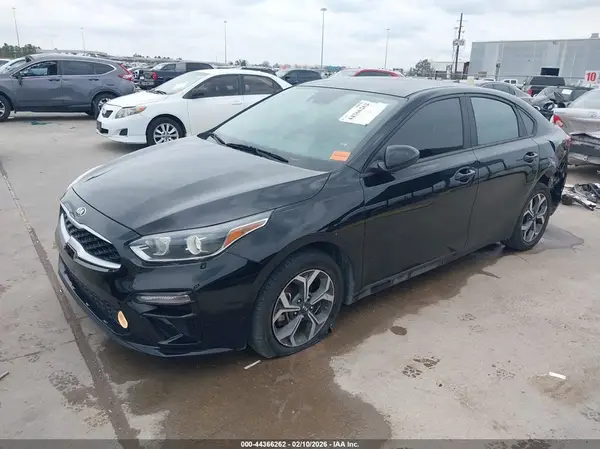 3KPF24AD3LE226333 2020 KIA FORTE - Image 2