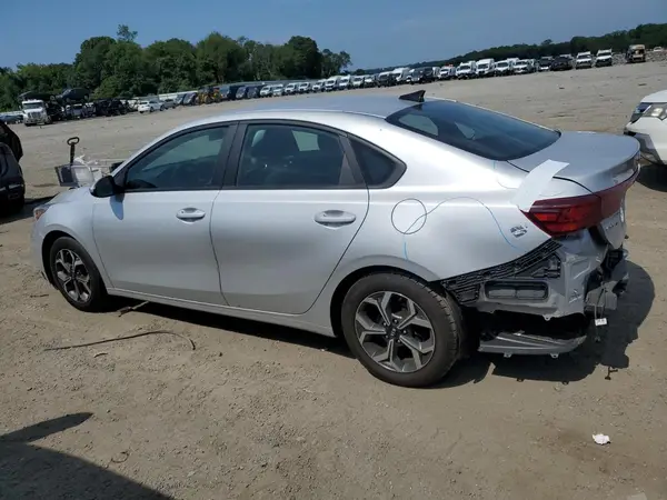 3KPF24AD3LE231595 2020 KIA FORTE - Image 2