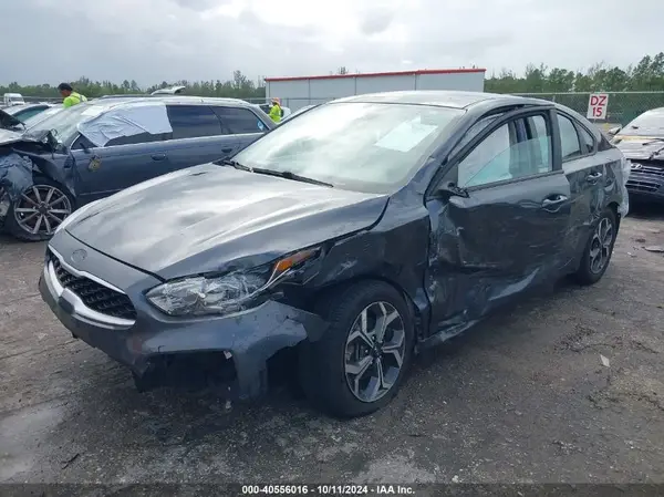 3KPF24AD3LE240278 2020 KIA FORTE - Image 2