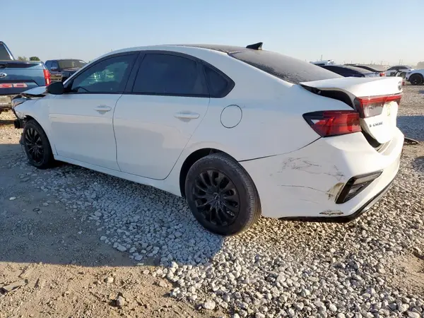 3KPF24AD3LE241558 2020 KIA FORTE - Image 2