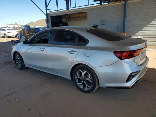 3KPF24AD3LE242712 2020 KIA FORTE - Image 2
