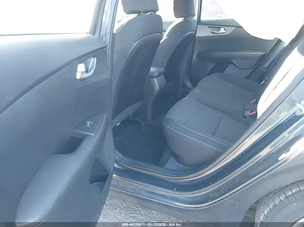 3KPF24AD3LE246033 2020 KIA FORTE - Image 8