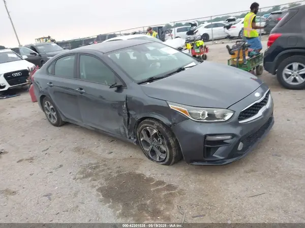 3KPF24AD3LE252320 2020 KIA FORTE - Image 1