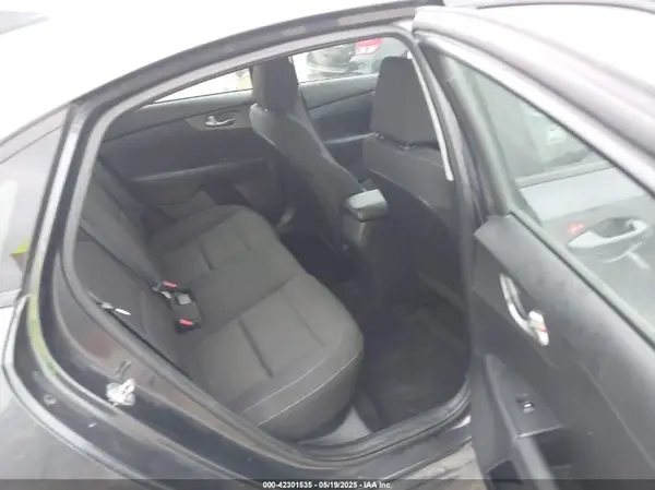 3KPF24AD3LE252320 2020 KIA FORTE - Image 8