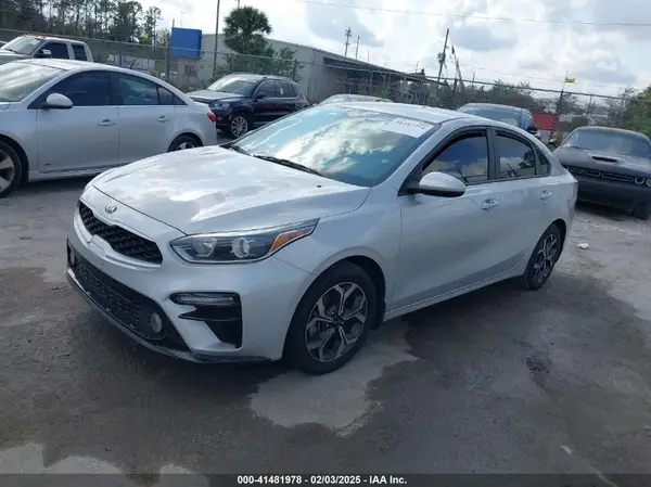 3KPF24AD3LE252706 2020 KIA FORTE - Image 2