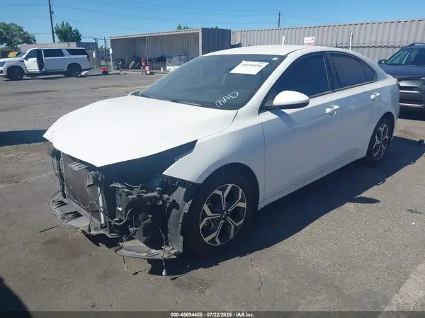 3KPF24AD3LE256206 2020 KIA FORTE - Image 2