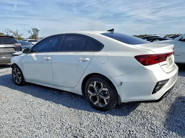 3KPF24AD3LE256903 2020 KIA FORTE - Image 2