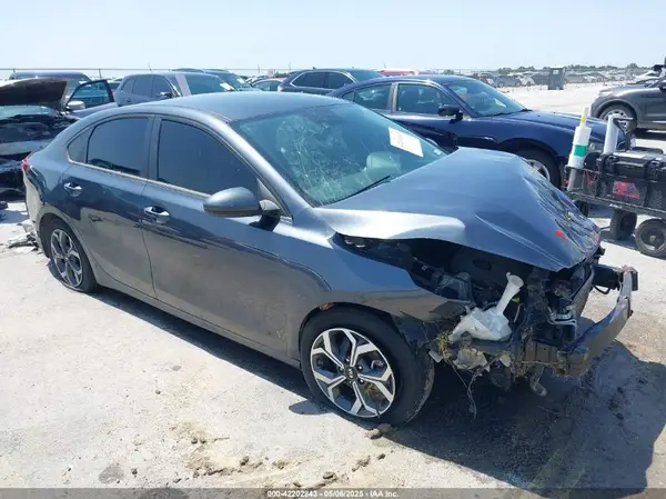3KPF24AD3LE260269 2020 KIA FORTE - Image 1