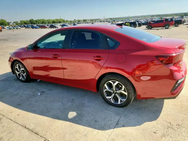 3KPF24AD3ME262699 2021 KIA FORTE - Image 2