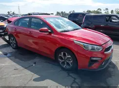 3KPF24AD3ME263805 2021 KIA FORTE