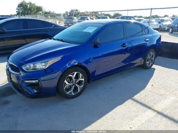 3KPF24AD3ME264176 2021 KIA FORTE - Image 2