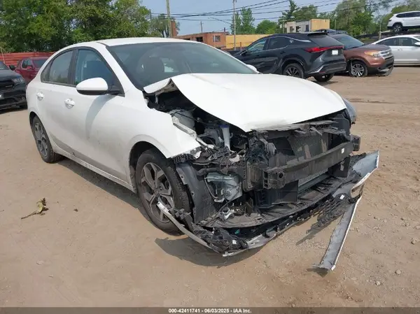 3KPF24AD3ME264999 2021 KIA FORTE - Image 1