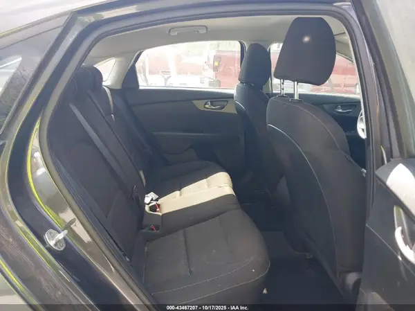 3KPF24AD3ME265151 2021 KIA FORTE - Image 8