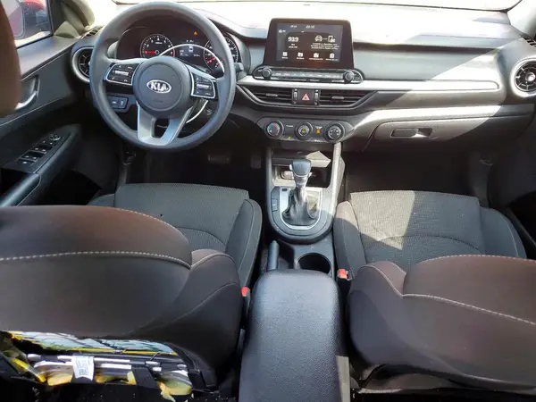 3KPF24AD3ME266235 2021 KIA FORTE - Image 8