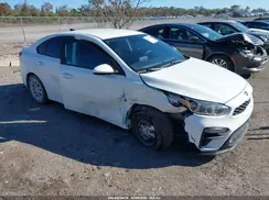 3KPF24AD3ME266963 2021 KIA FORTE