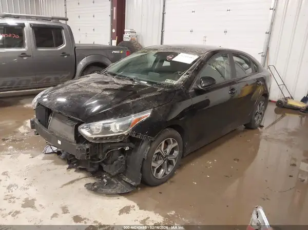 3KPF24AD3ME267577 2021 KIA FORTE - Image 2