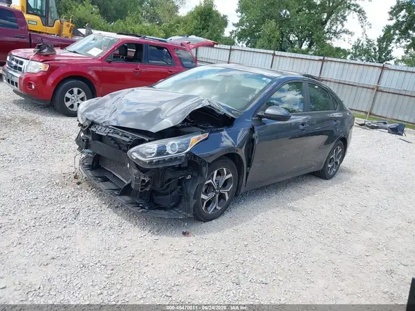 3KPF24AD3ME267692 2021 KIA FORTE - Image 2
