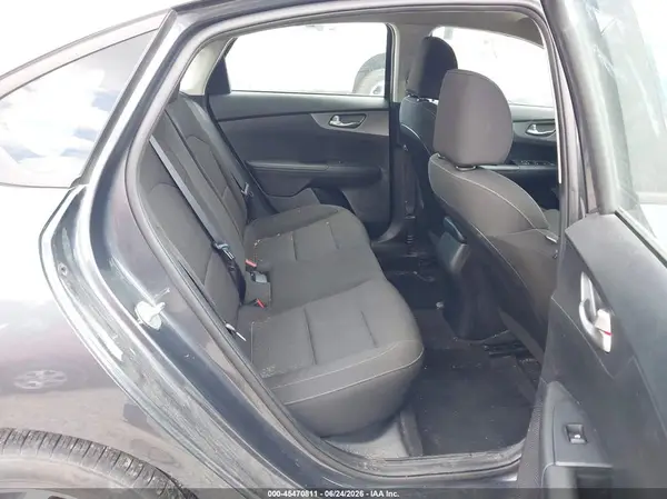 3KPF24AD3ME267692 2021 KIA FORTE - Image 8