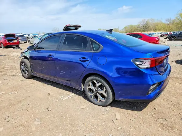 3KPF24AD3ME268129 2021 KIA FORTE - Image 2