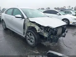 3KPF24AD3ME268213 2021 KIA FORTE