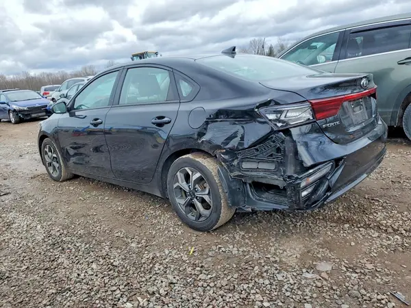 3KPF24AD3ME268969 2021 KIA FORTE - Image 2